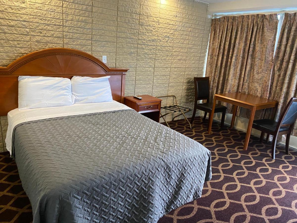 Sonrise Inn Breezewood Luaran gambar
